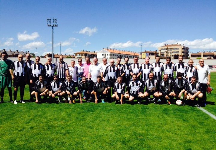 Foto de equipo de la Asociación de Veteranos del Haro Deportivo