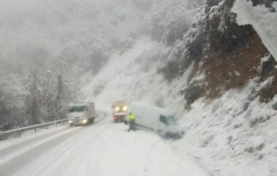 la-nieve-complica-la-circulacion-en-las-zonas-altas-de-la-region