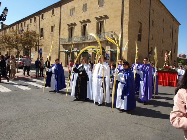 Asenjo lamenta que el tripartito no preste un mayor apoyo a la Cofradía