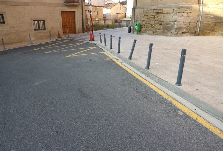 Acceso a la Plaza de la Iglesia