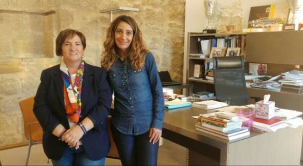 el-haro-rioja-voley-firma-un-convenio-de-colaboracion-con-el-ayuntamiento-de-labastida