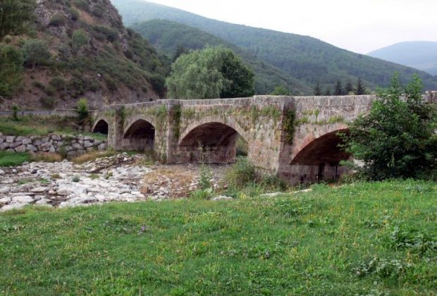 Puente sobre el Oja en Ezcaray