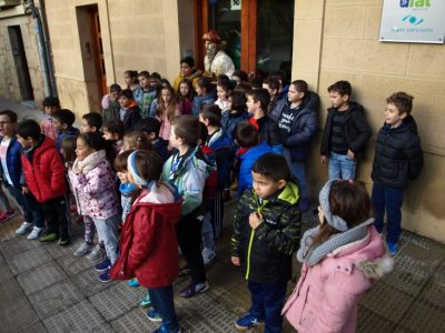 Alumnos del Colegio de San Felices en Radio Haro