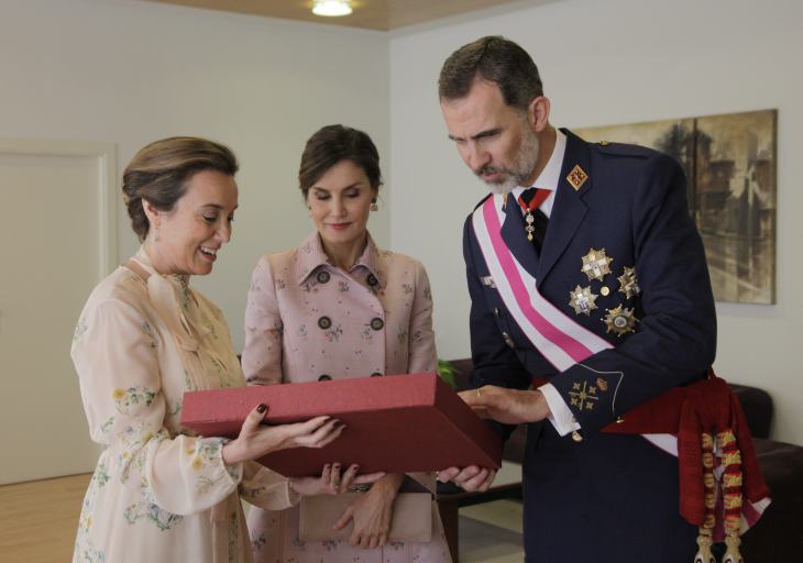 entrega obsequio olarte