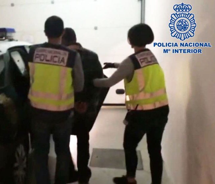 FOTO TRASLADO DETENIDO