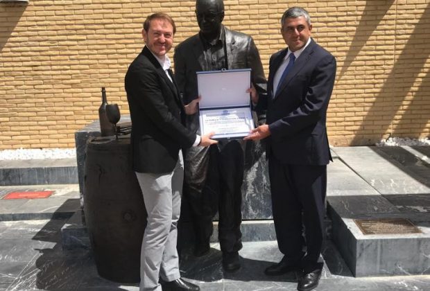 De izda a dcha-Santiago Vivanco y Zurab Pololikashvili