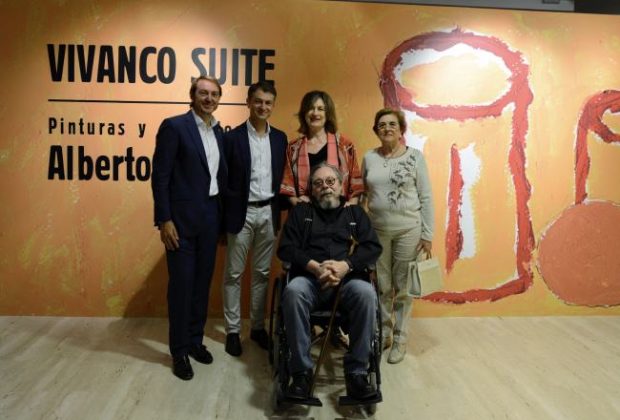 De izda a dcha, Santi y Rafael Vivanco, Ana Arambarri, Angélica Sáenz. En el centro, Alberto Corazón