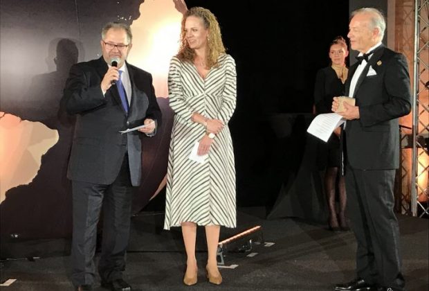 Premio Internacional Gala Clausura - Juanma Lavín y Ainara de Dios