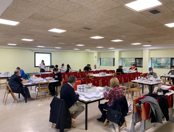 Nájera Voluntarios reparto mascarillas