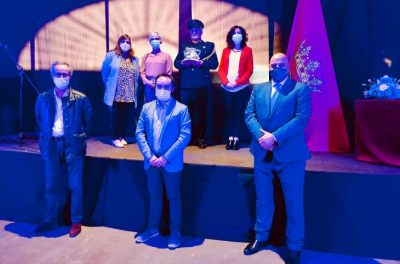 Entrega Medalla de Oro